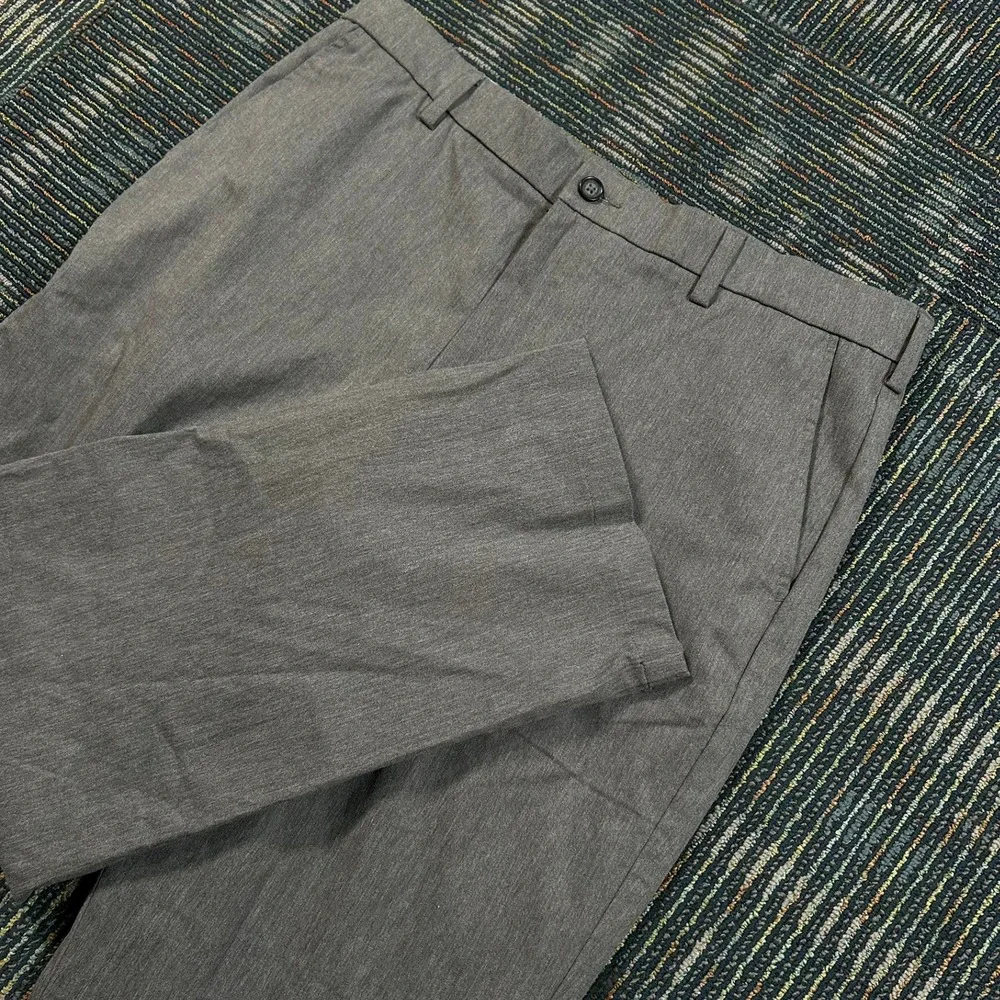 Croft and Barrow Dress Pants 38x30 Gray Easy Care Classic Fit Stretch Khakis New